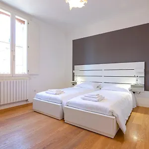 https://canguroproperties-albertoni.emilia-romagnahotels.net
